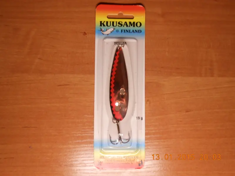KUUSAMO TUNDRA,19 грамм, длина 85 мм., обычный тройник, не ловил, две дырочки в теле от мелкашки...