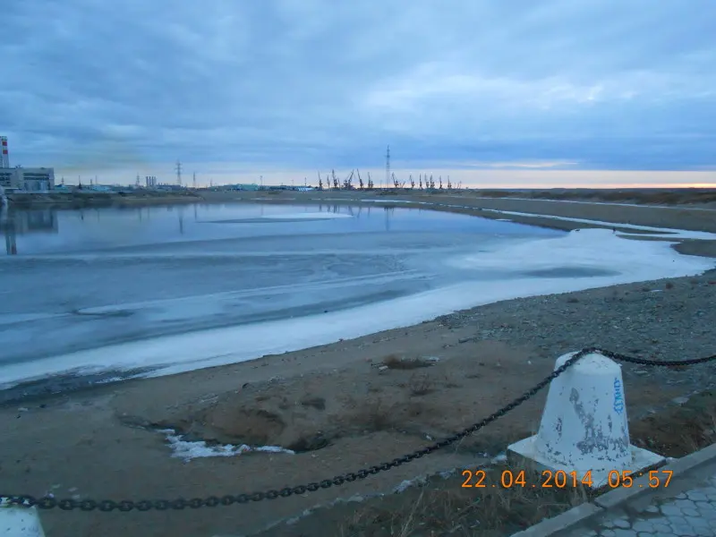 Водоём тает, единственное место в городе, где фанат спина(то есть я:) может оторваться в такое...