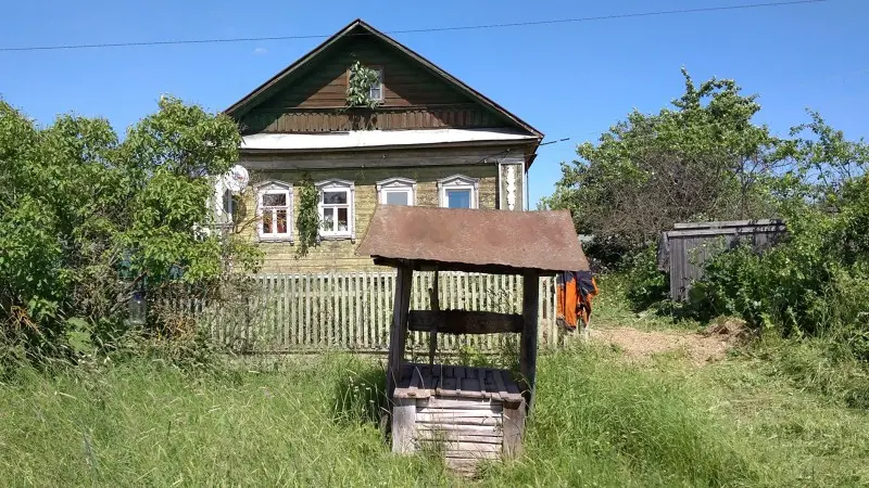 Колодец уж не даст воды напиться.