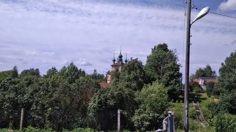 Вид на Ильинско-Преображенскую церковь.