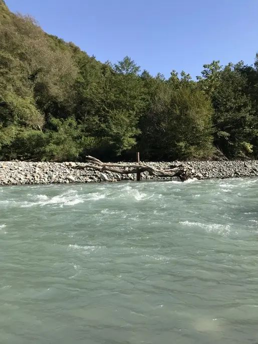 Голубая вода Кодора