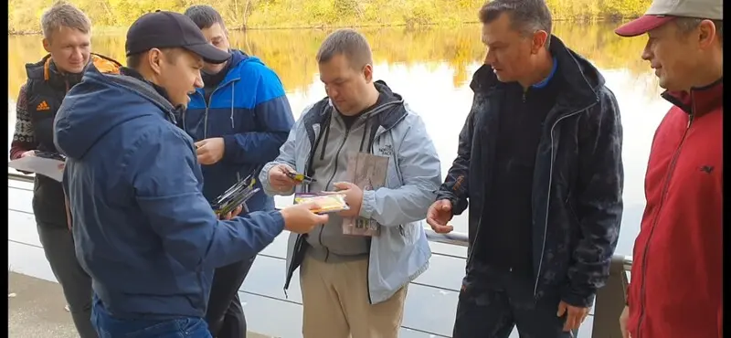 Стартовые призы от спонсоров.