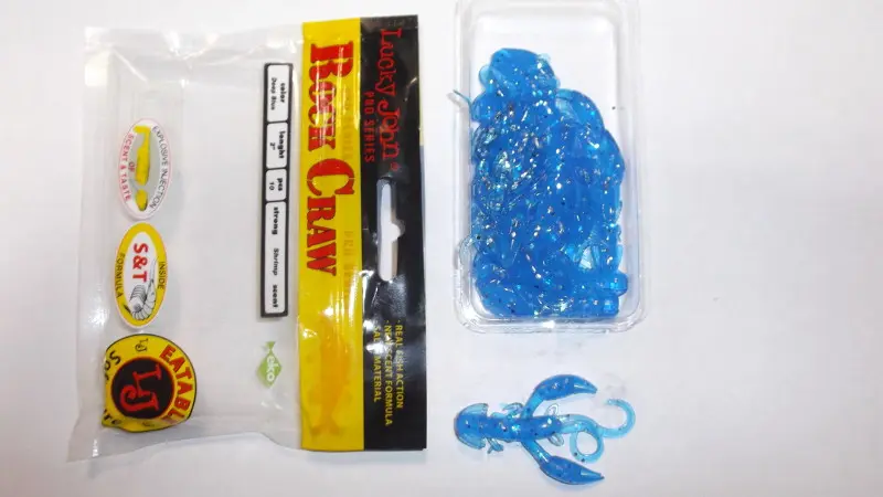 Lucky John Rock Craw, цвет — Deep Blue (О87). Длина 2" (5,1 см). В упаковке 10 шт. Запах — креветка.