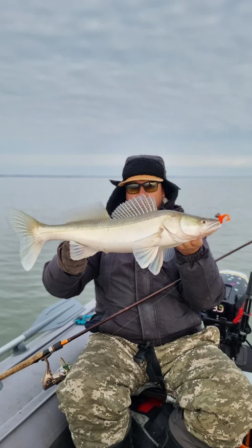 Блядь тек жалаңаш жопа жыпылықтайды