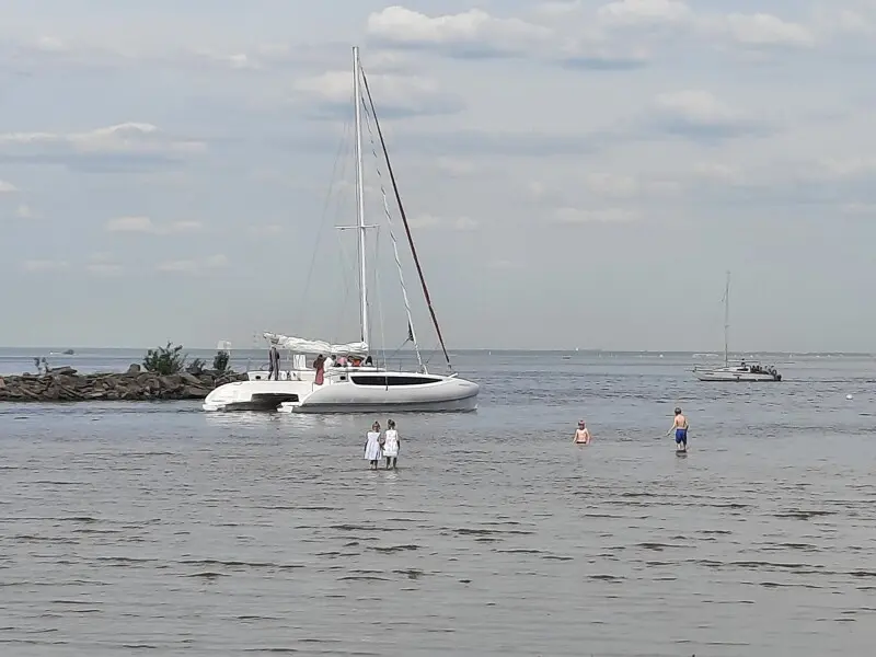 Но вернулся ненадолго, море опять зовет :)