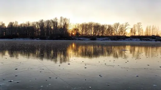 Закат на первом льду