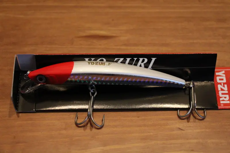 YO-ZURI CRYSTAL MINNOW F7, цвет GHRH, вид сверху