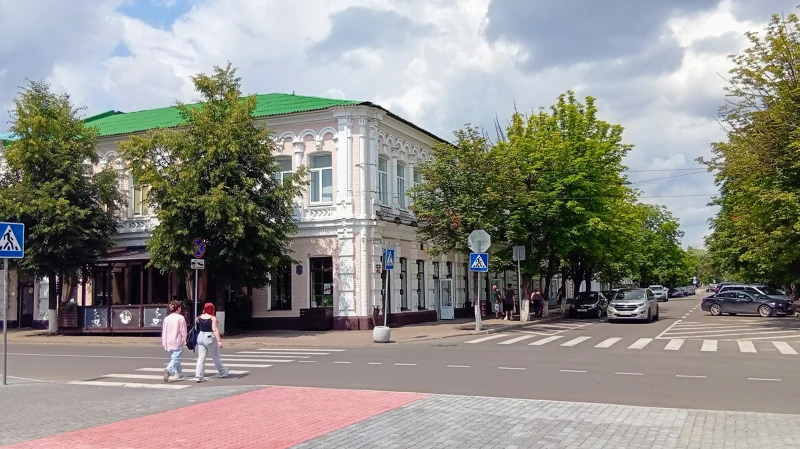 Улица Социалистическая, бывшая Муравьёвская.