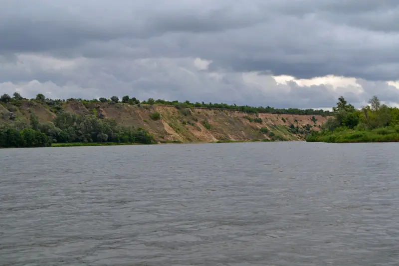 По левому берегу Дона нам открылся живописный крутояр.