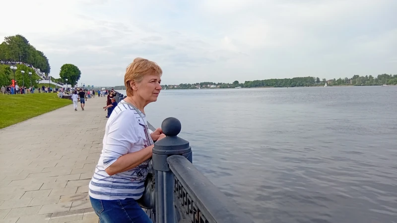 Просто гуляем.
