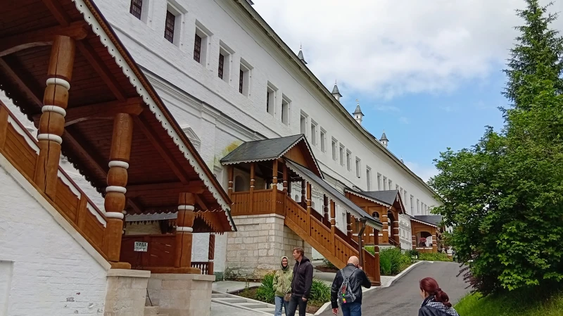 Дворец царя Алексея Михайловича в Саввино-Сторожевском монастыре.