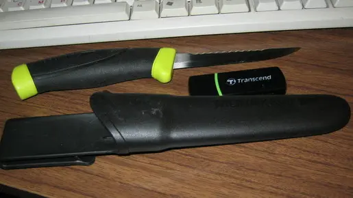 Нож Morakniv Fishing Comfort Scaler 098