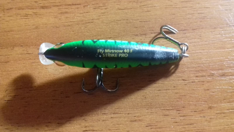 Strike Pro Fly minnow 40 Вид с верху.