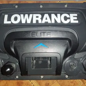 Продам эхолот картплоттер lowrance elit7ti2