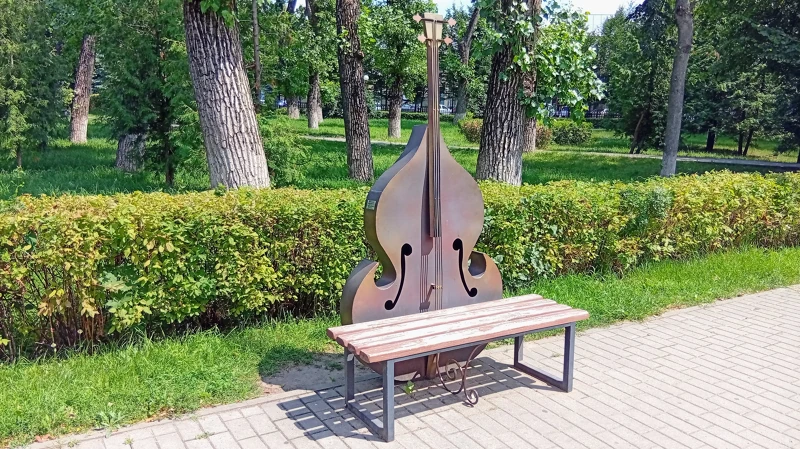 Музыкальная лавочка. Виолончель.