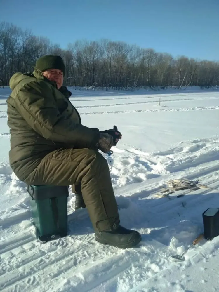 Дом рыбака Кордон, рыбалка в Сузуне, зимняя рыбалка на Оби, рыбалка в Новосибирске.