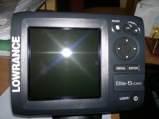 Эхолот — картплотер Lowrance Elite-5 DSI