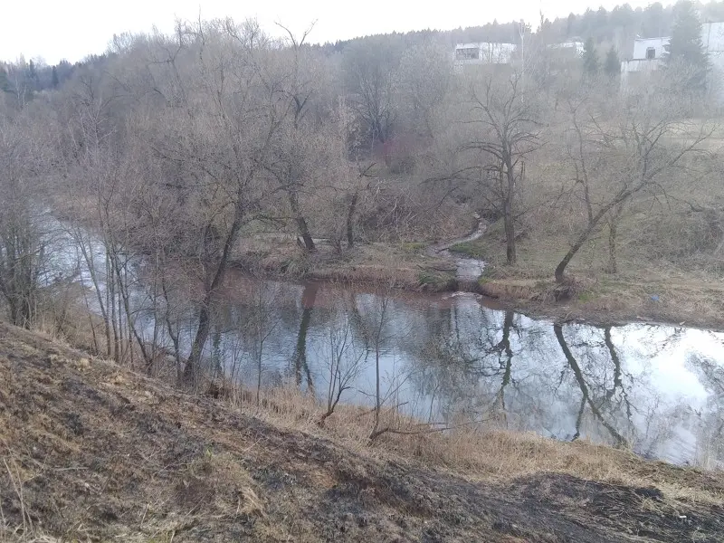 Тут виднее разница в цвете струй