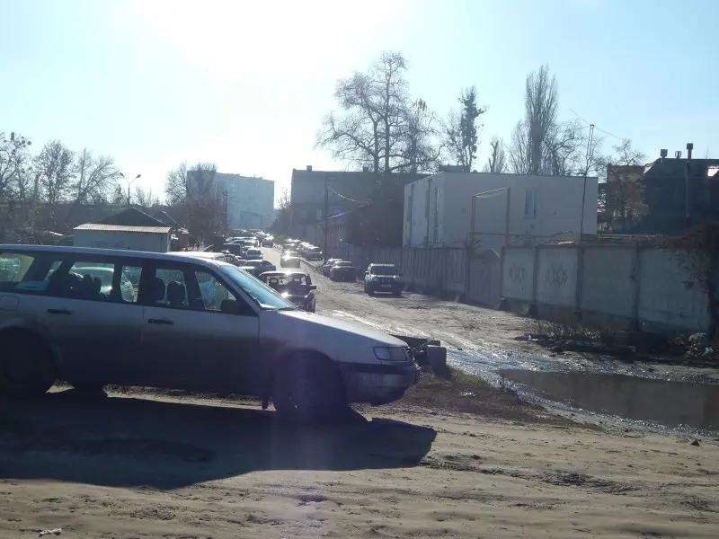 В нескольких метрах от водоема. Настоящий стрит-фишинг