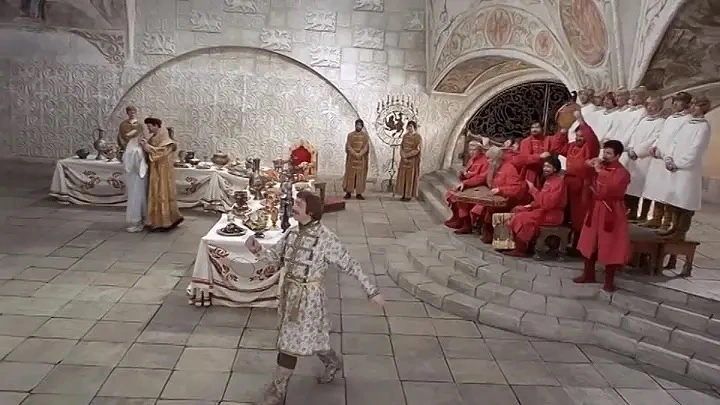 Интерьер Трапезного зала в фильме.
