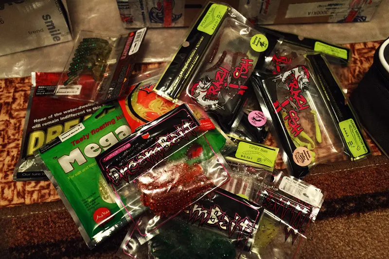 Aiko: Furry, Ribbed Worm, Elf, Fibril Tail // Crazy Fish: Power Mace, Polaris, Nano Minnow...