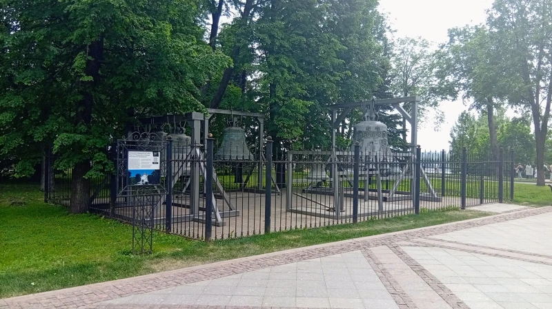 Звонница Успенского собора.
