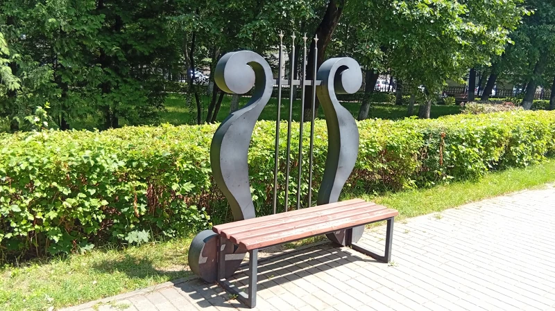 Музыкальная лавочка. Лира.