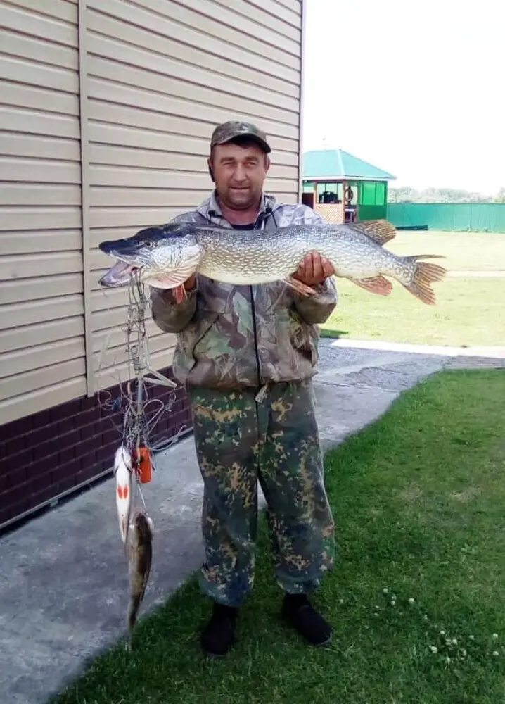 Рыбалка в Новосибирске, рыбалка в Сузуне, База рыбака Кордон, рыбалка на Оби, прокат лодки...