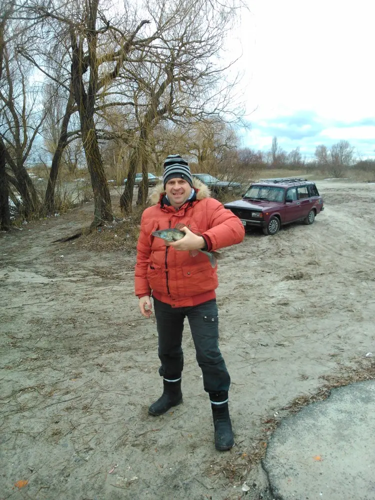 Хотел красиво сфоткать с плавничком, но он упал в песок, в итоге есть как есть — но это...