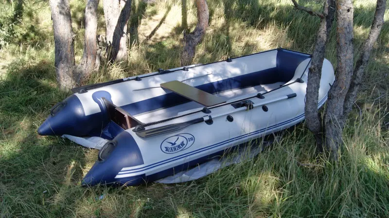 Новая модель на рынке, лодка «Река»