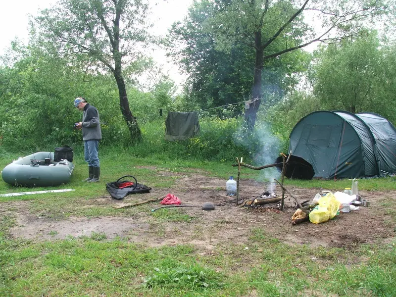 Часть нашего лагеря на реке Жиздра. После дождя.