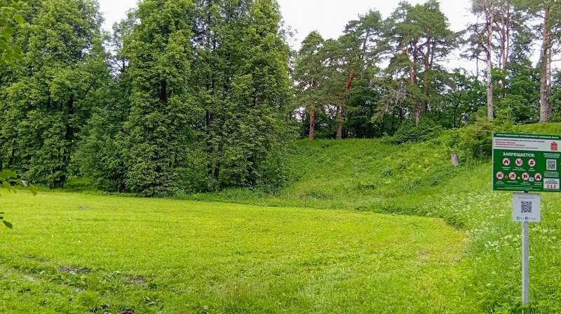 Вал Звенигородского городка.
