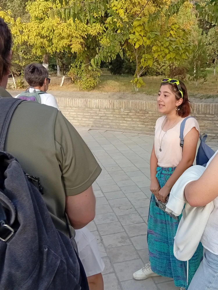 Наш экскурсовод Парвина.