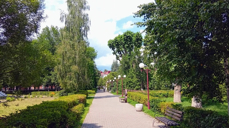 Сквер Челюскинцев.